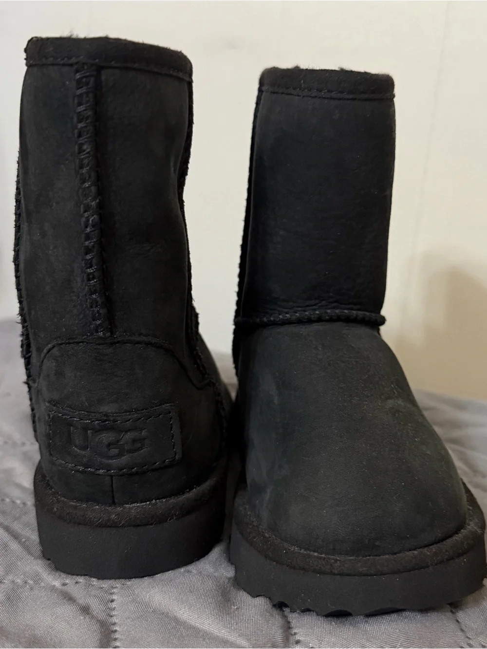UGG classic short